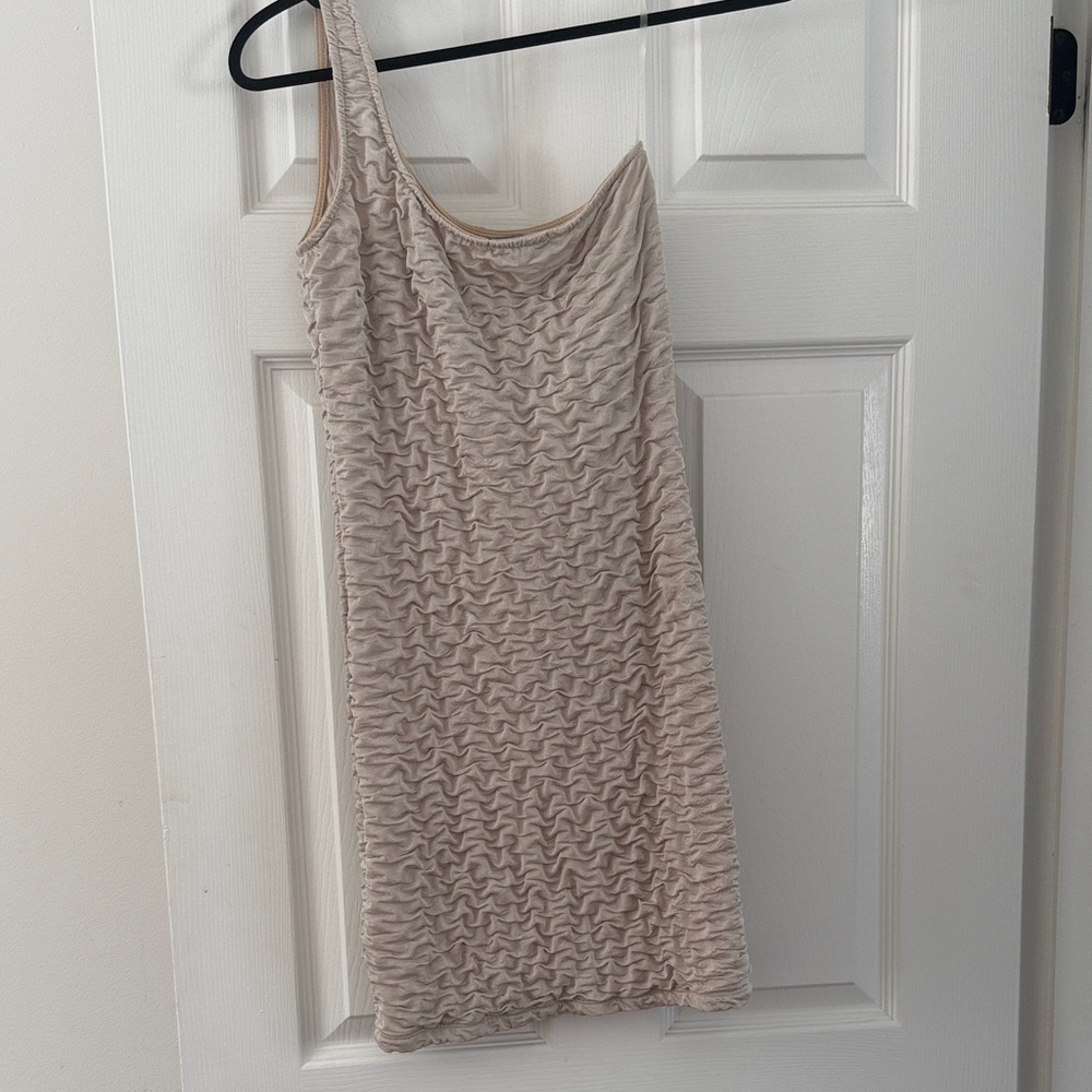 One-Shoulder Textured Cream Dress